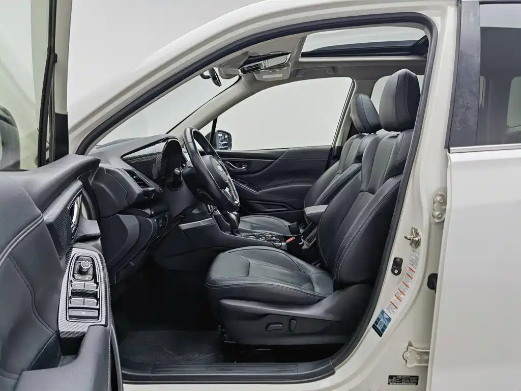 Subaru Forester 2019 — фото 10