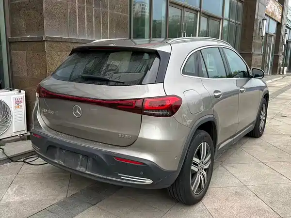 Mercedes-Benz EQA 2022