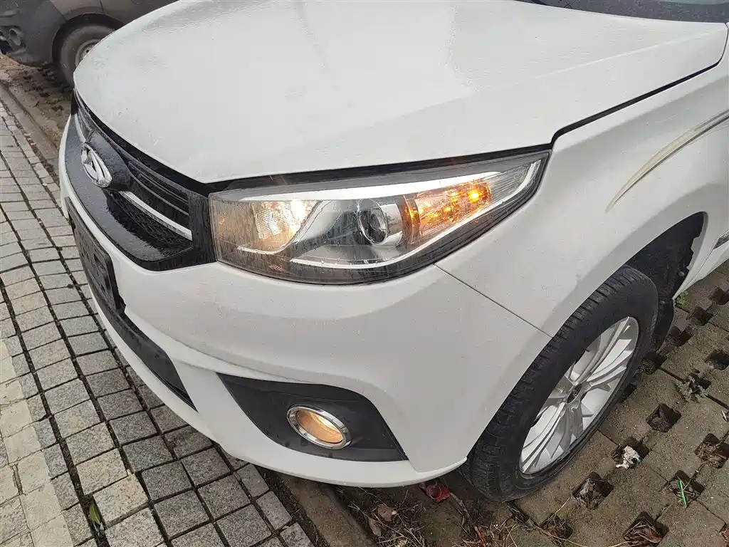 Chery Tiggo 3 2018 — фото 24