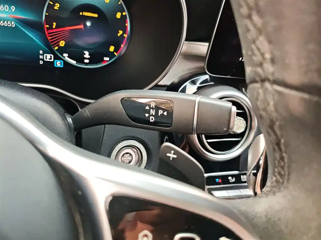 Mercedes-Benz GLC 2020 — фото 11