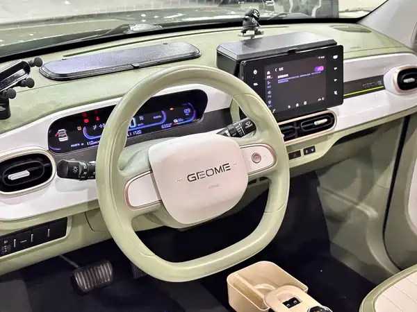 Geely Galaxy Panda 2024