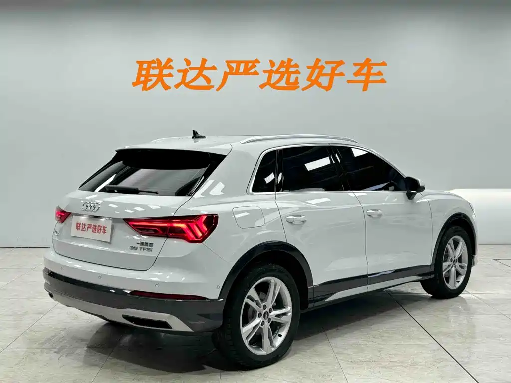 Audi Q3 2023 — фото 26