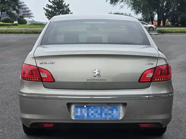 Peugeot 408 2013