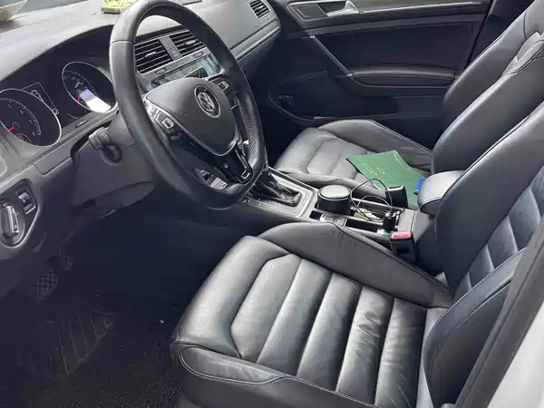 Volkswagen Golf 2016