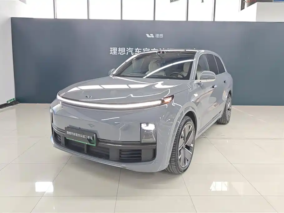 Li Auto Li L8 2025