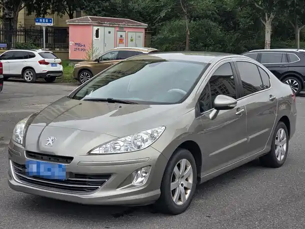 Peugeot 408 2013