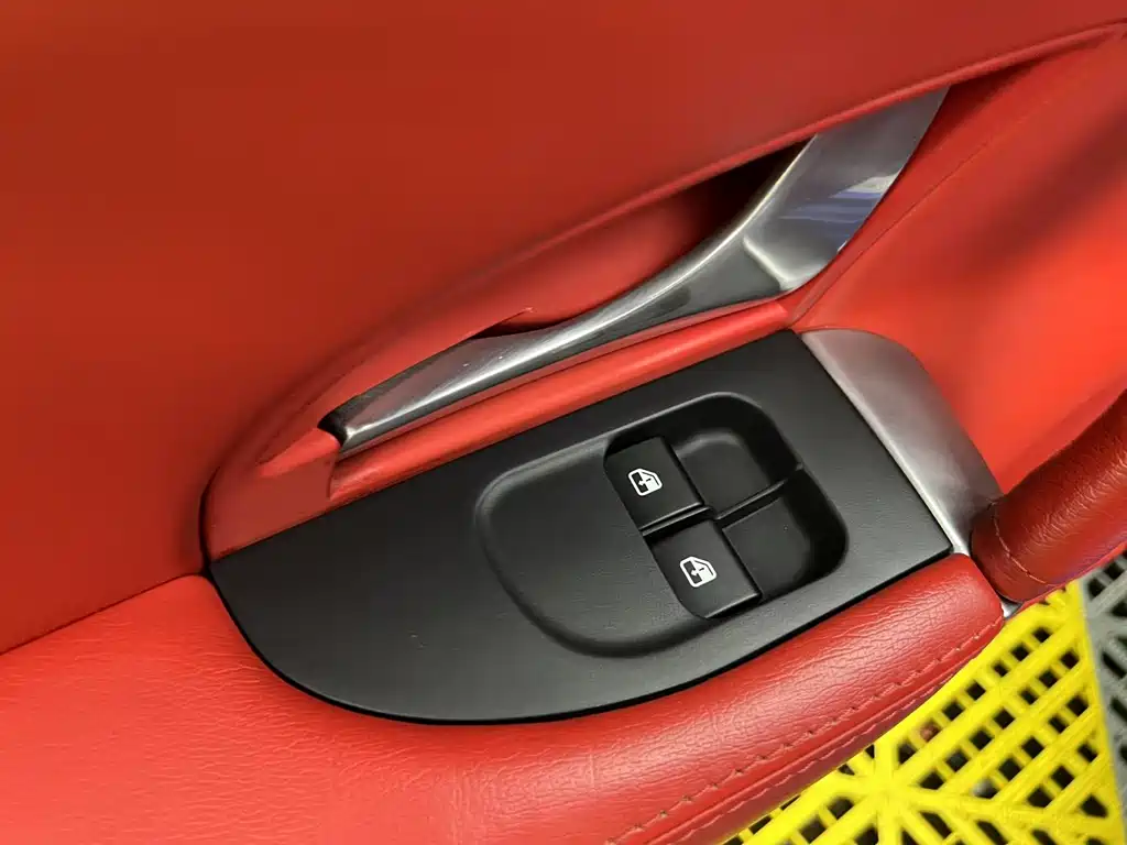 Maserati GranTurismo 2015 — фото 13