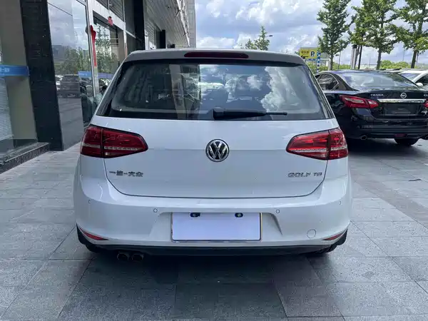 Volkswagen Golf 2016