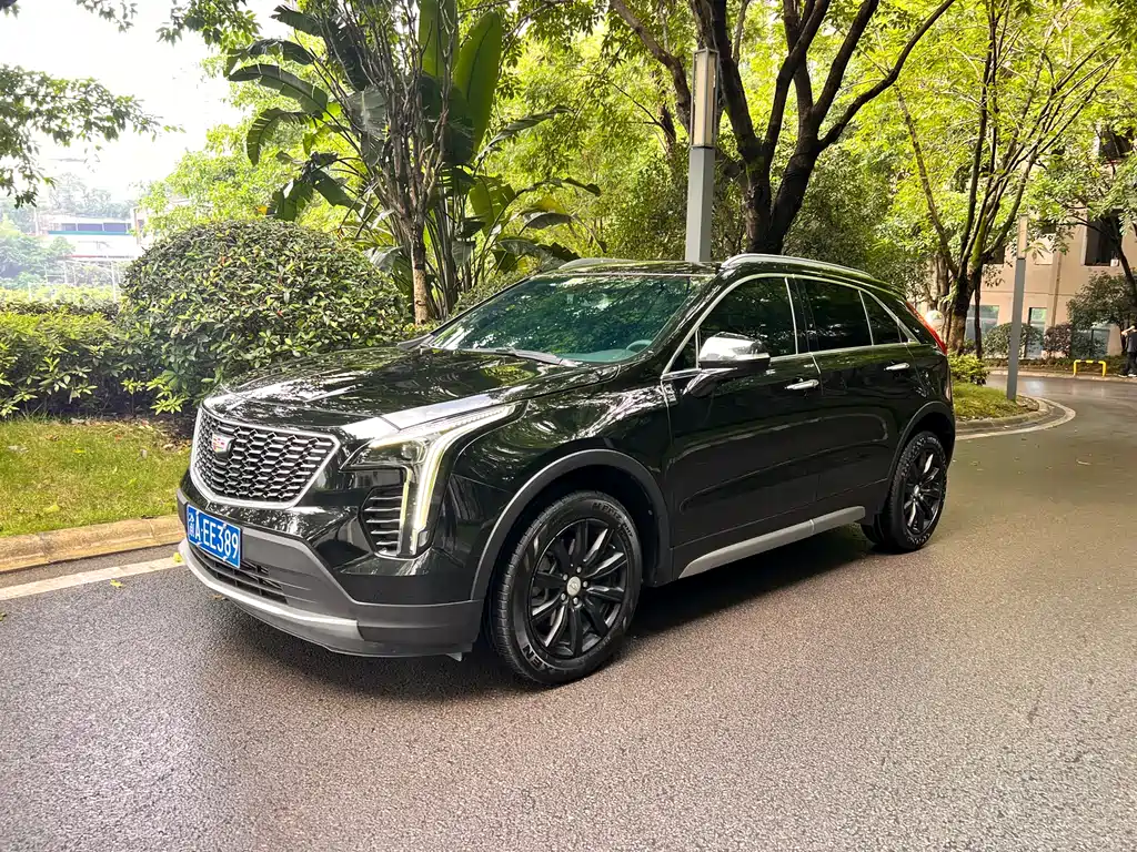 Cadillac XT4 2020 — фото 1