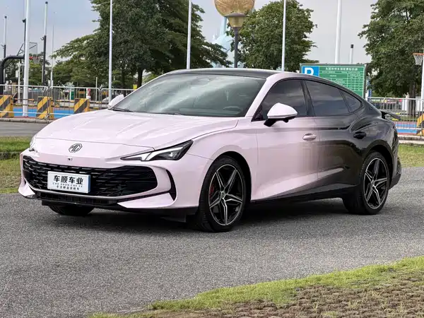 MG MG7 2025