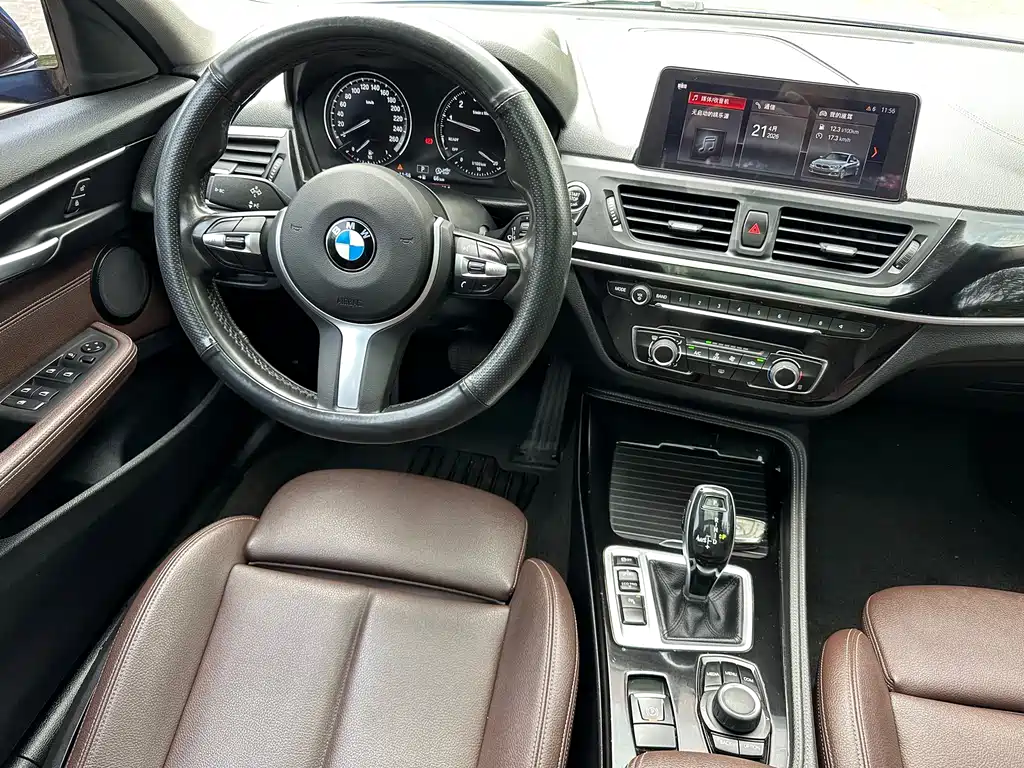 BMW 1 Series 2020 — фото 26