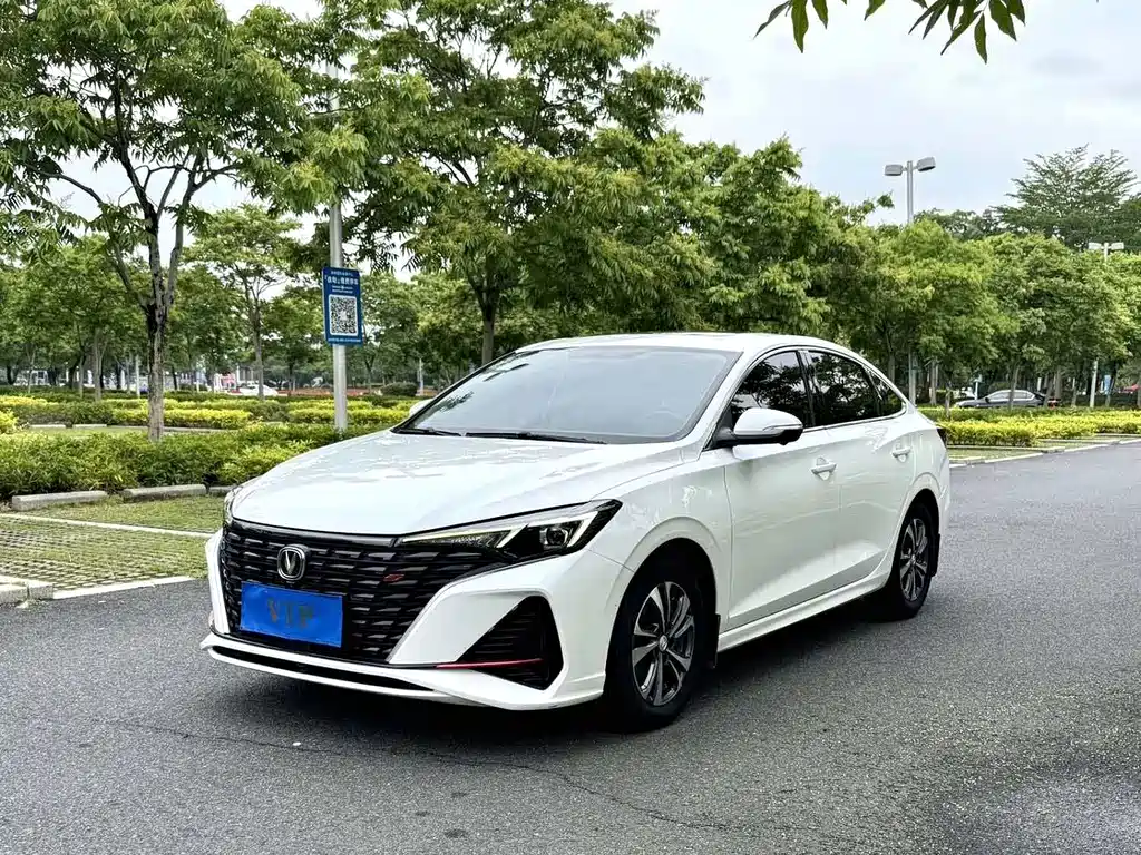Changan Eado 2022 — фото 1