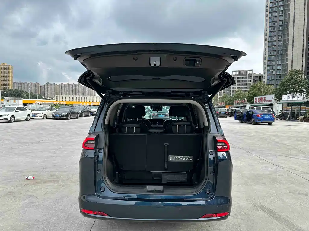 GAC Trumpchi M6 2022 — фото 21