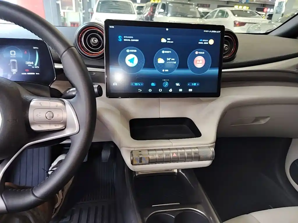 BYD Dolphin 2021 — фото 10