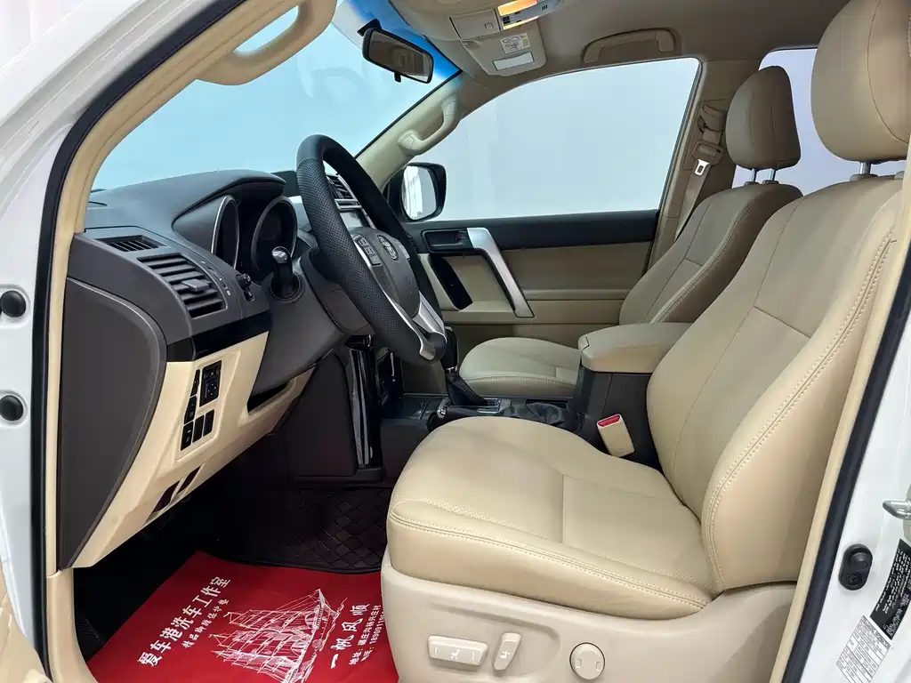 Toyota Prado 2015 — фото 3