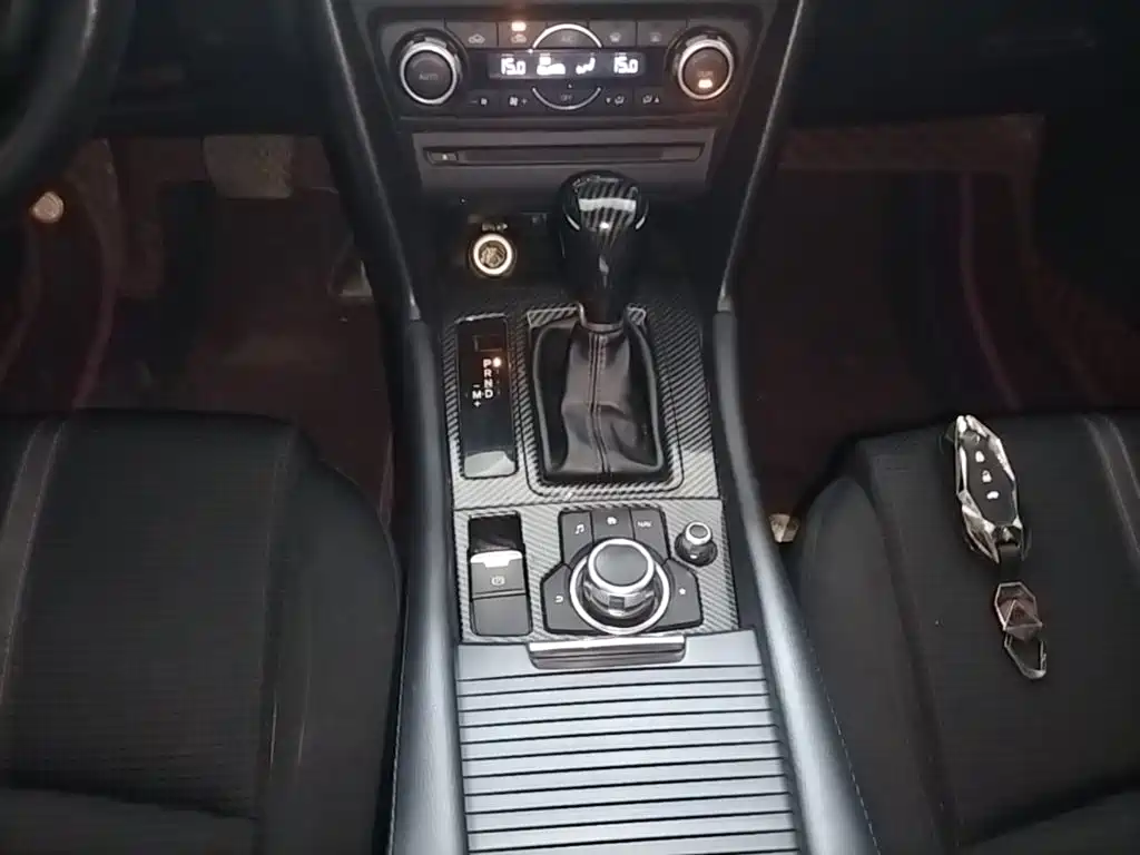 Mazda 3 Angkesela 2019 — фото 14