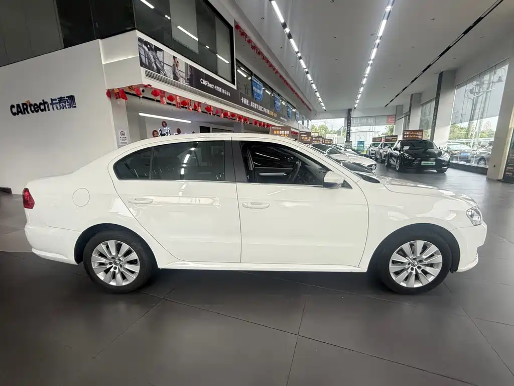 Volkswagen Lavida 2014