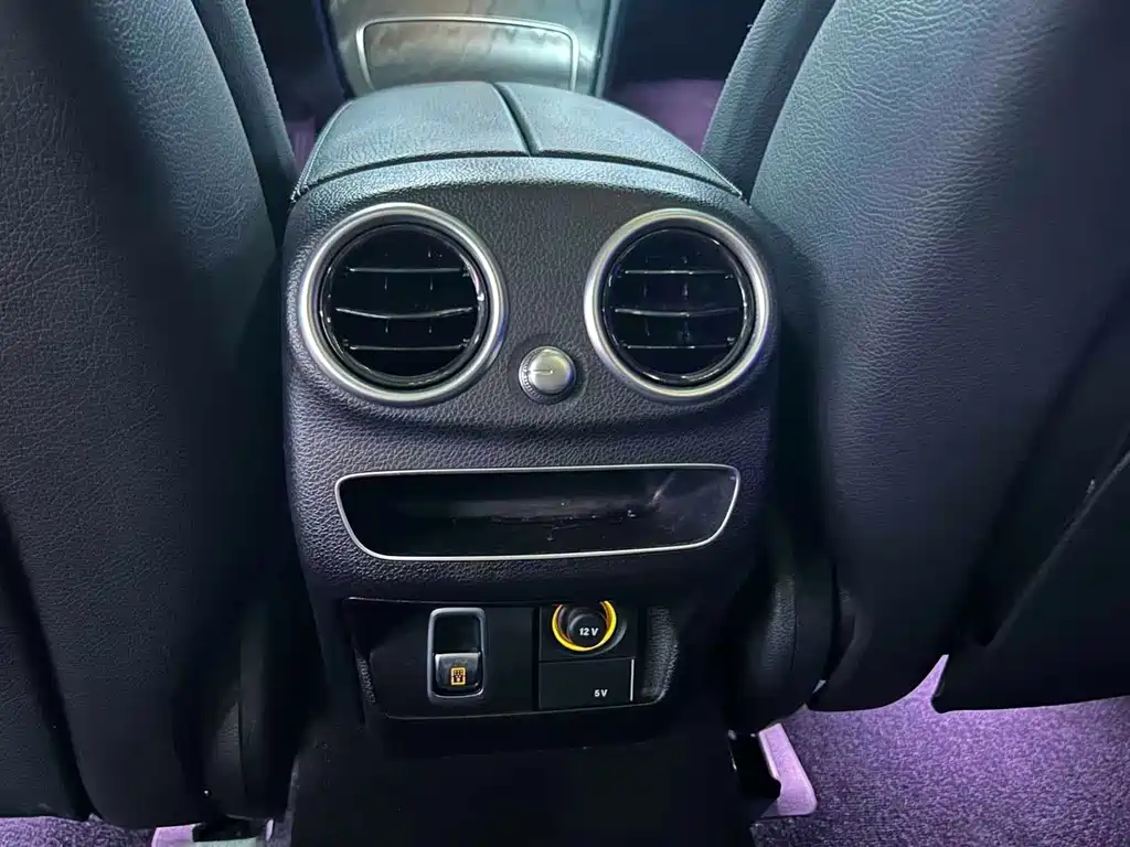 Mercedes-Benz C-Class 2020 — фото 12