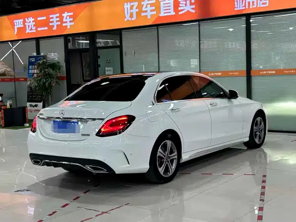 Mercedes-Benz C-Class 2020