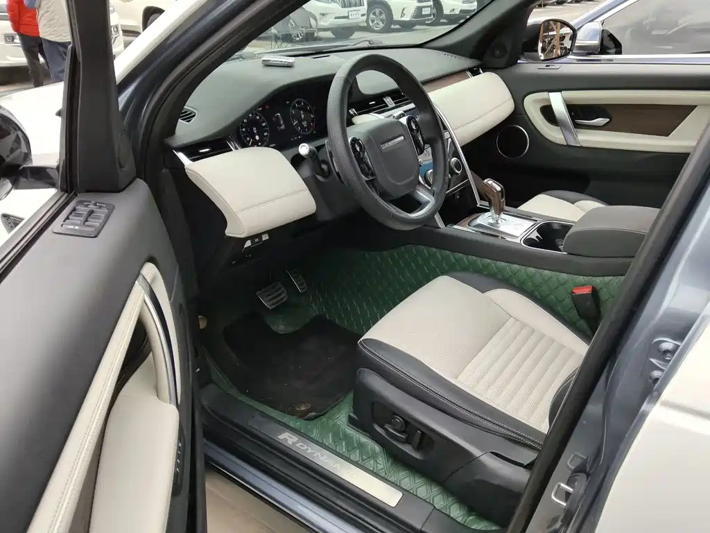 Land Rover Discovery Sport 2021 — фото 12