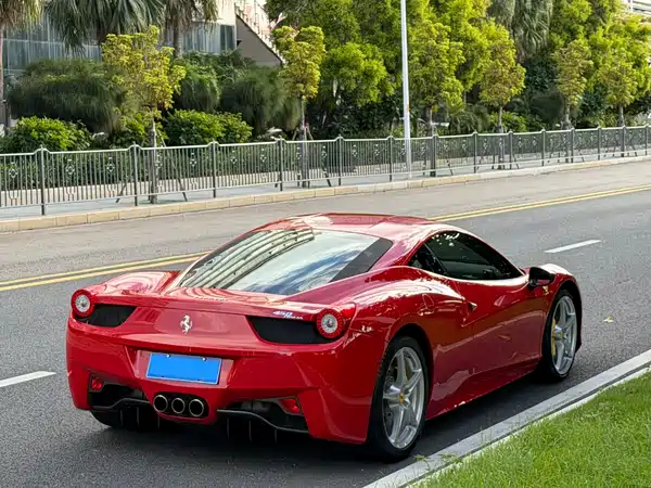 Ferrari 458 2014