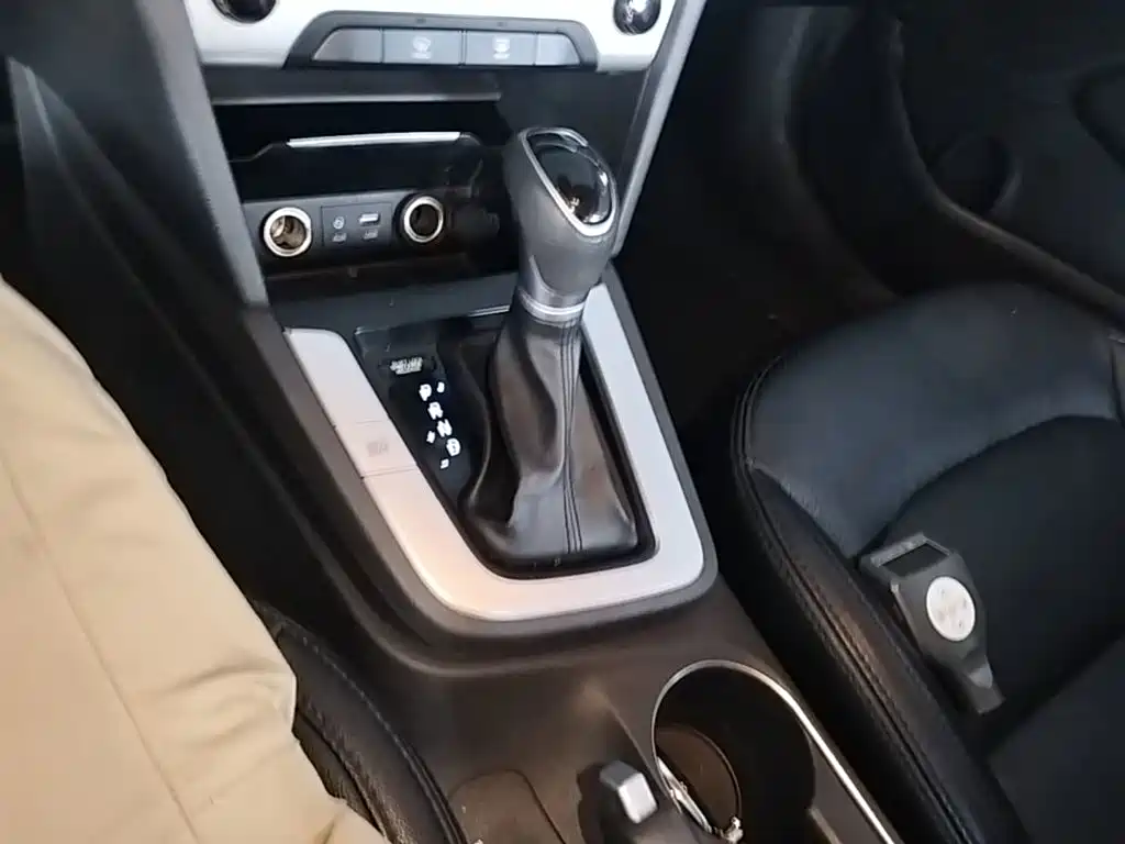 Hyundai Celesta 2017 — фото 14