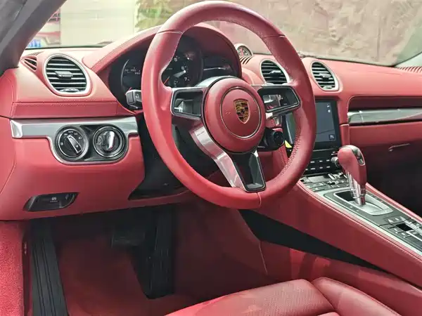 Porsche 718 2022