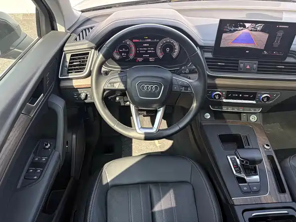 Audi Q5L 2021