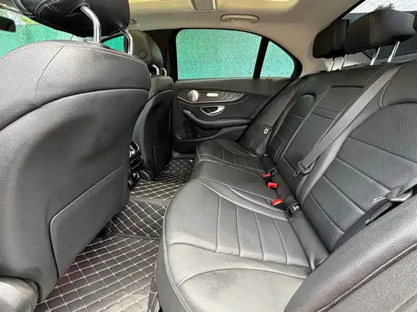 Mercedes-Benz C-Class 2020