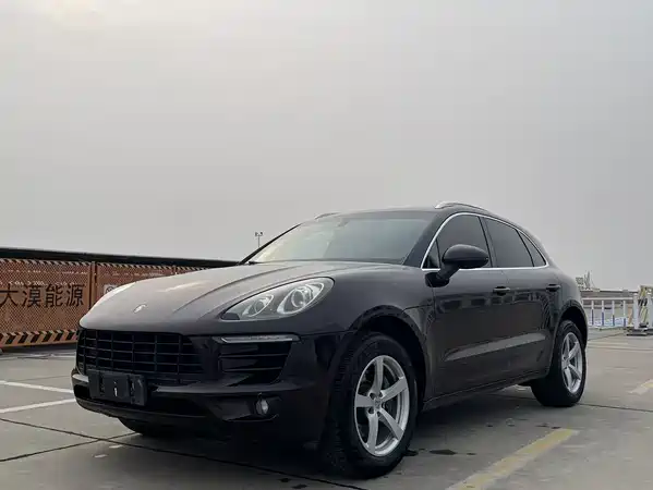 Porsche Macan 2014