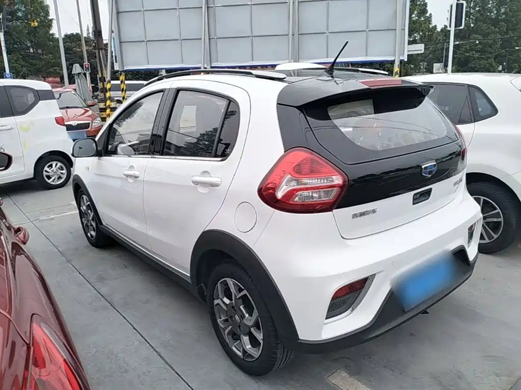 Geely Vision X1 2017