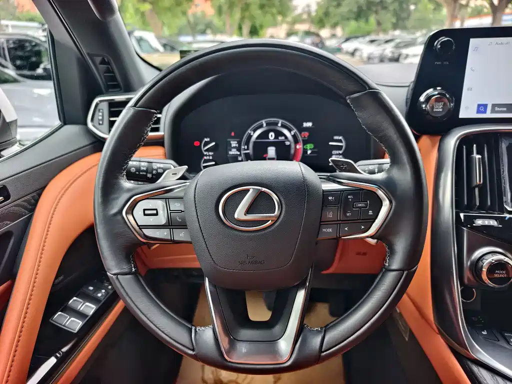 Lexus LX 2023 — фото 10