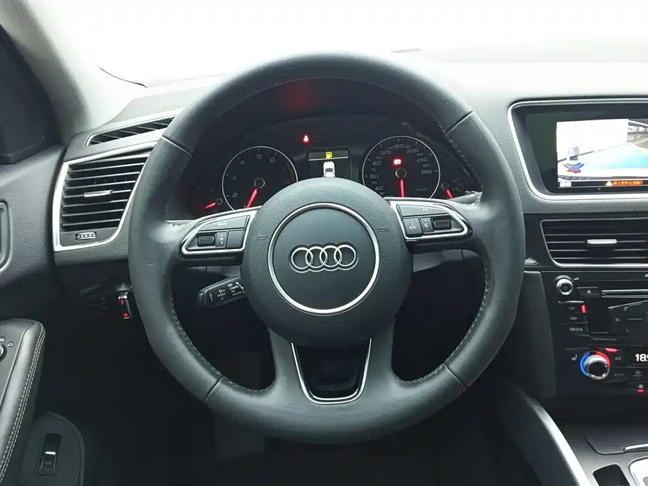 Audi Q5 2018 — фото 15