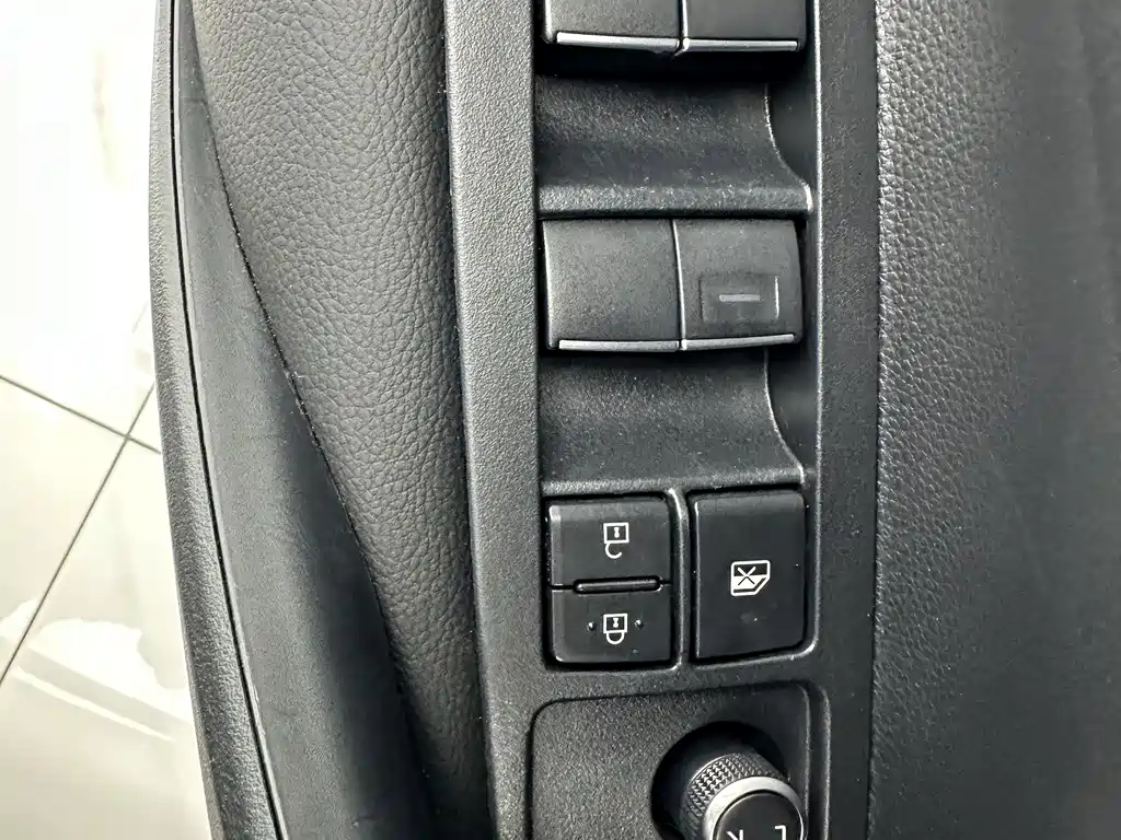 Toyota Corolla 2022 — фото 11
