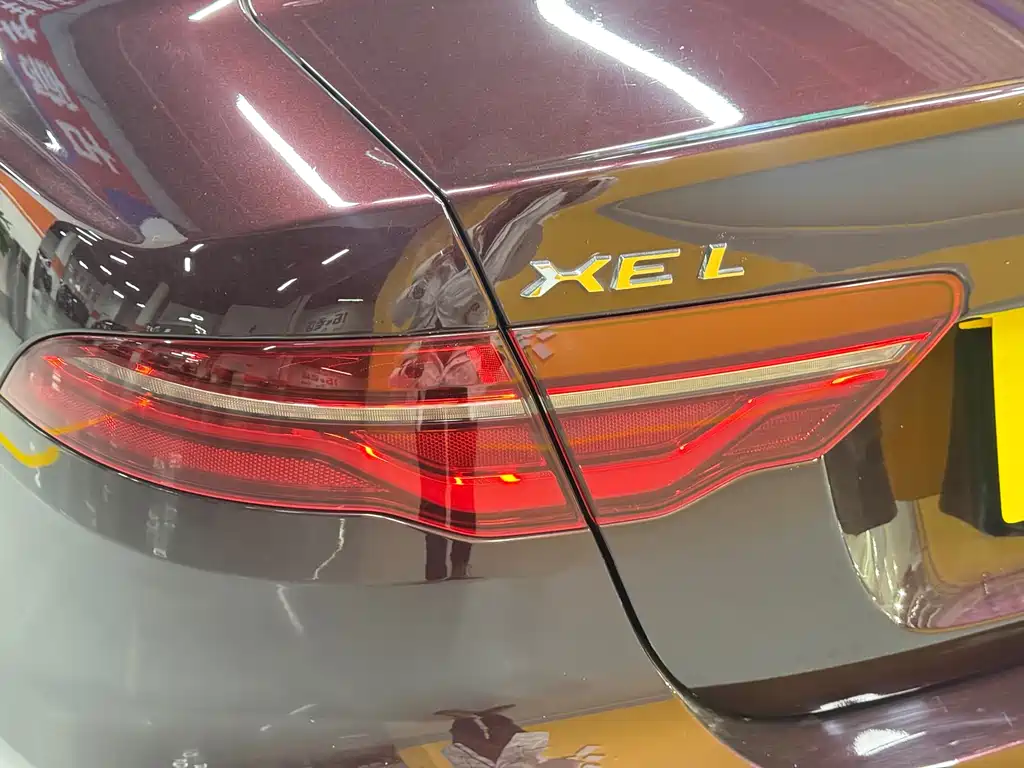 Jaguar XEL 2020 — фото 29