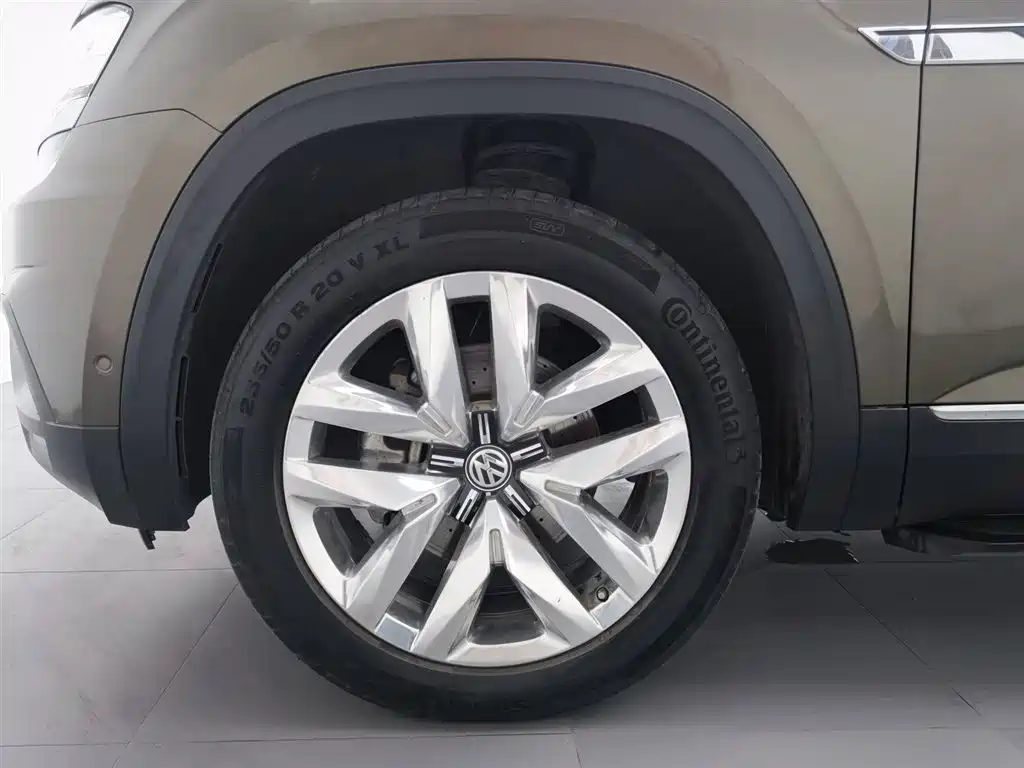 Volkswagen Teramont 2017 — фото 17