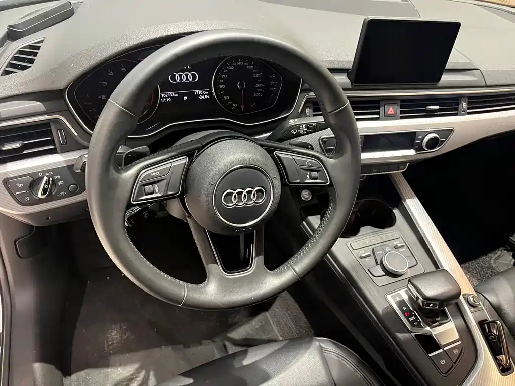 Audi A4L 2017 — фото 10