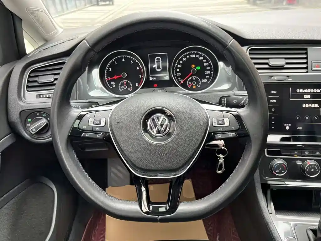 Volkswagen Golf 2020 — фото 11