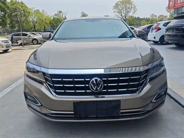 Volkswagen Passat 2021