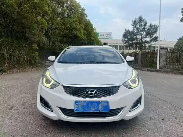 Hyundai Elantra Langdong 2016
