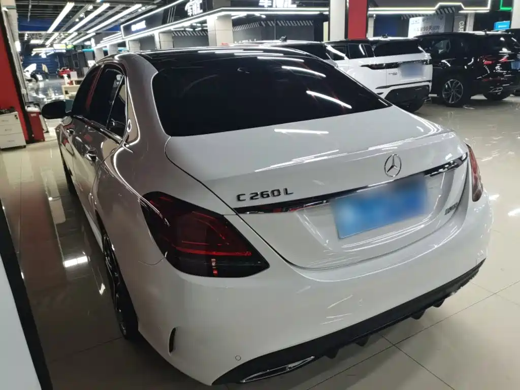 Mercedes-Benz C-Class 2021