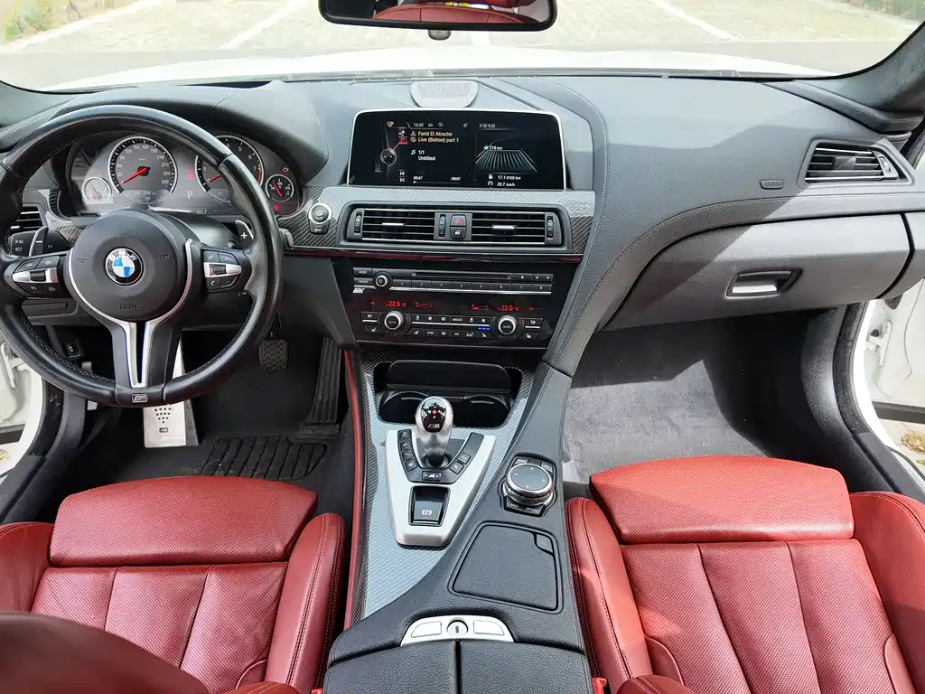 BMW M6 2016 — фото 13