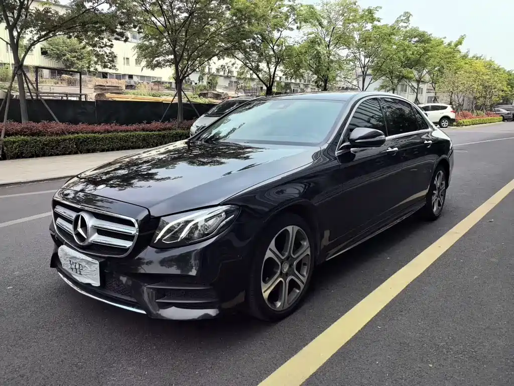 Mercedes-Benz E-Class 2017 — фото 1