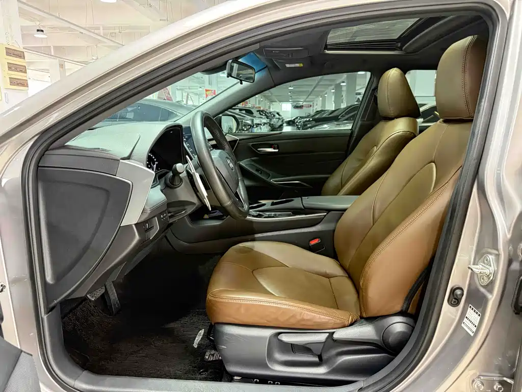 Toyota Avalon 2020 — фото 11