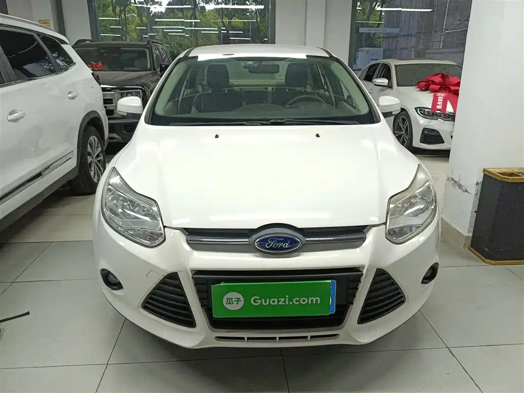 Ford Focus 2015 — фото 3