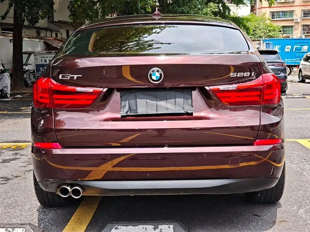 BMW 5 Series GT 2014 — фото 6