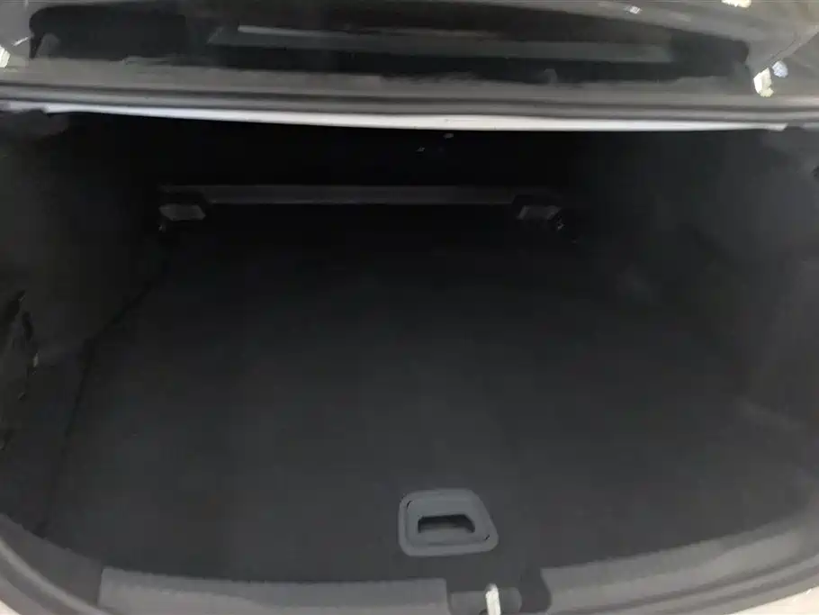 Mercedes-Benz C-Class 2024
