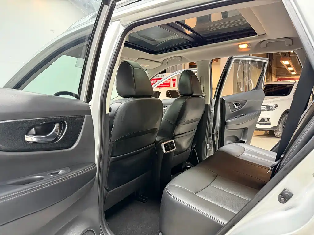 Nissan X-Trail 2015 — фото 8