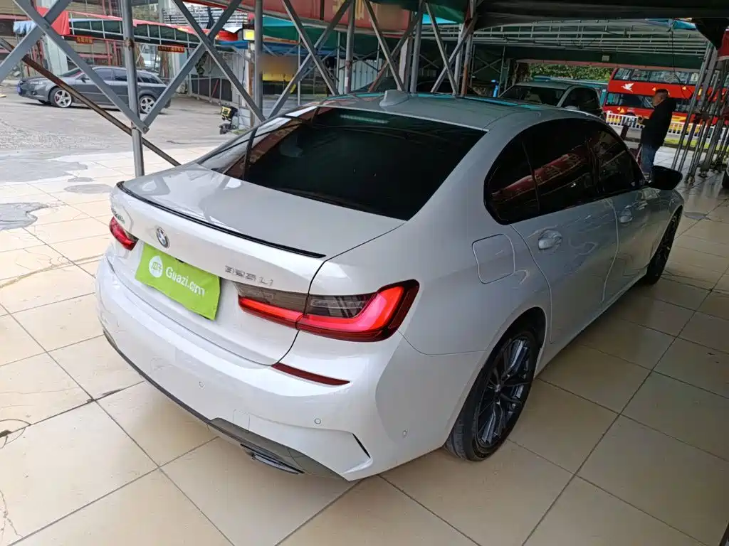 BMW 3 Series 2021