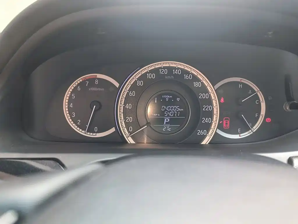 Honda Accord 2016 — фото 12